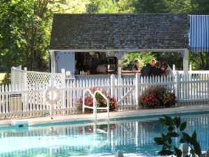 Our White Mountains hotel features indoor and outdoor pools