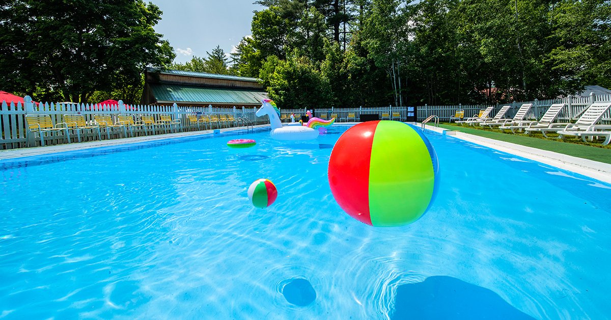  Summertime at Christmas Farm Inn..